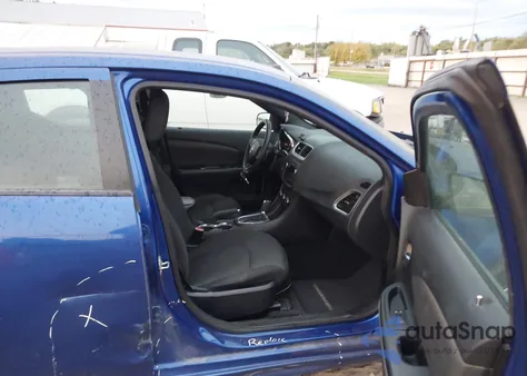 2013 Dodge Avenger Se z USA, uszkodzony, nr VIN 1C3CDZAB4DN729895